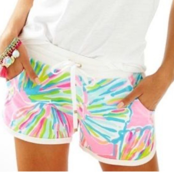 Lilly Pulitzer Pants - Lilly Pulitzer Chrissy Shorts - Shellabrate